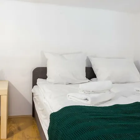 Lägenhet Apartments Szpitalna A4You