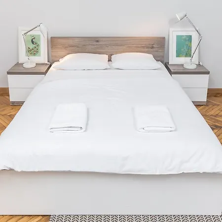 Apartments Szpitalna A4You Apartman *
