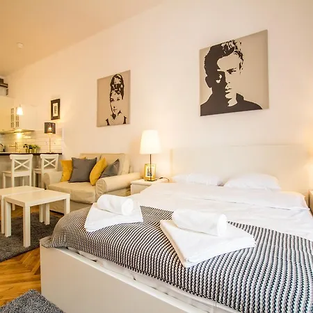Apartments Szpitalna A4You *