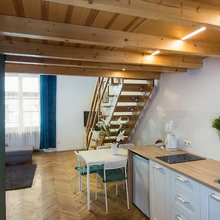 Apartments Szpitalna A4You *